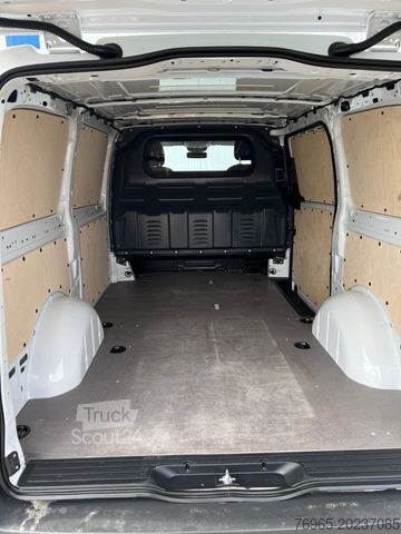 Dobozos furgon MERCEDES-BENZ Vito 114 LANG 9G 4x4 KLIMA NAVI TEMPOMAT KAMERA