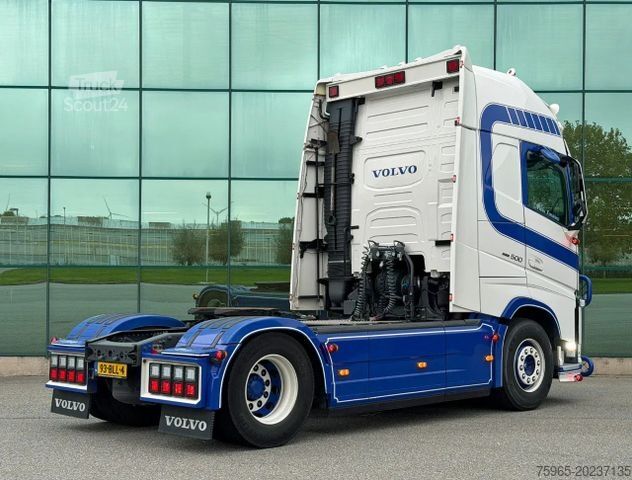 Trattore stradale standard VOLVO FH 500 RETARDER GLOBETROTTER XL 2x TANKS SPECIAL