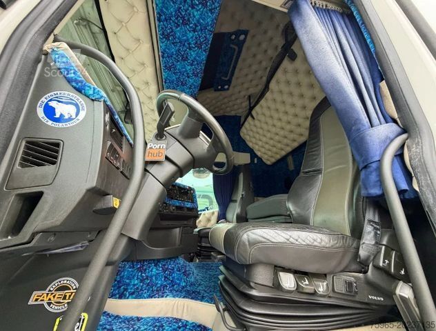 Trattore stradale standard VOLVO FH 500 RETARDER GLOBETROTTER XL 2x TANKS SPECIAL