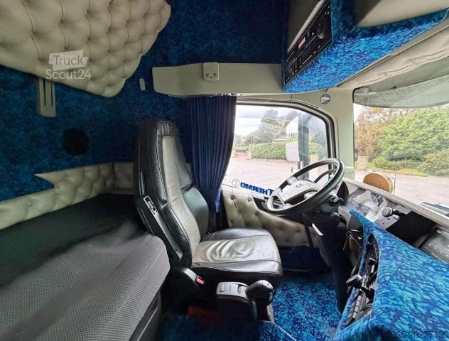 Trattore stradale standard VOLVO FH 500 RETARDER GLOBETROTTER XL 2x TANKS SPECIAL
