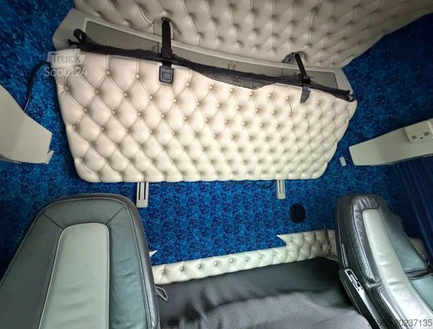 Trattore stradale standard VOLVO FH 500 RETARDER GLOBETROTTER XL 2x TANKS SPECIAL