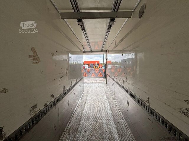 Transporte em frigorífico/congelador HFR KK18 Thermo King CT-10 / 5440 hours / box L=707...