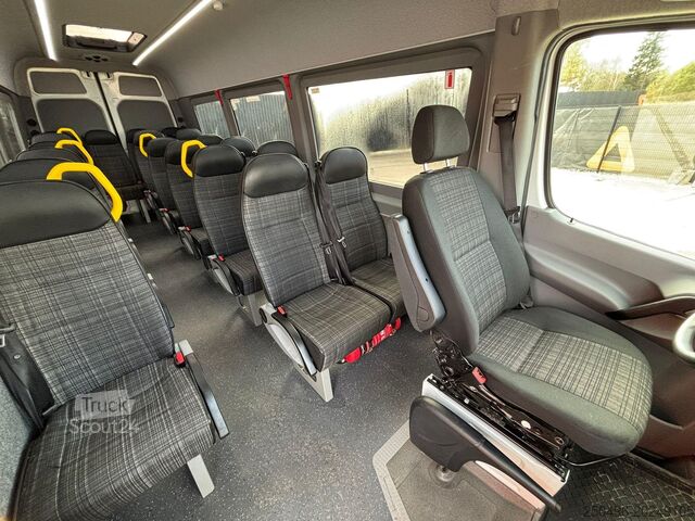 Minibus Mercedes-Benz Sprinter 516 CDI 19 + 1 SEATS