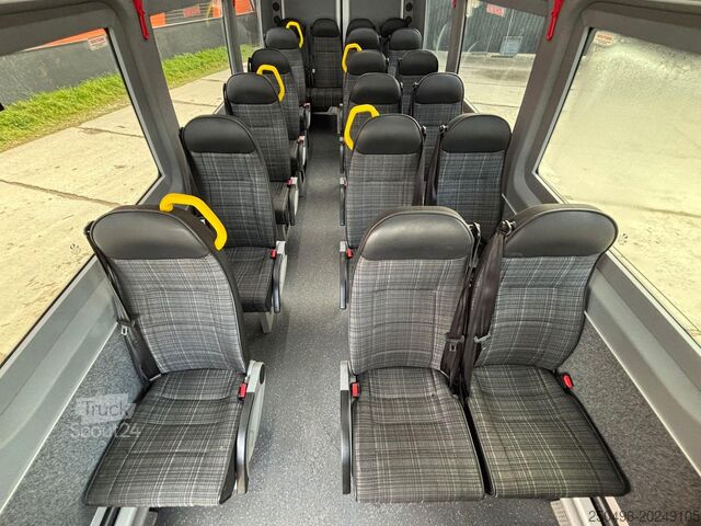 Minibus Mercedes-Benz Sprinter 516 CDI 19 + 1 SEATS