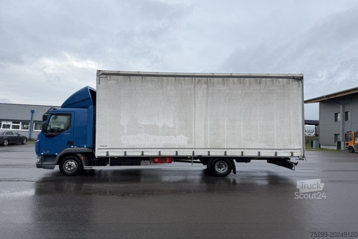 Tovorno vozilo s ravno platformo in ponjavo DAF LF 220 108 4x2 Blache