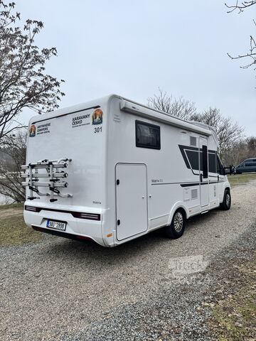 Camping-car semi-intégré Adria Matrix M 670 SL