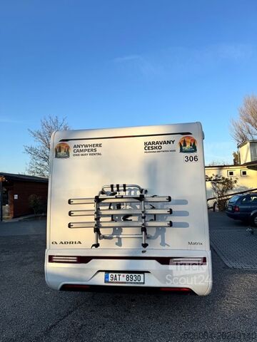 Camping-car semi-intégré Adria Matrix M 670 SL