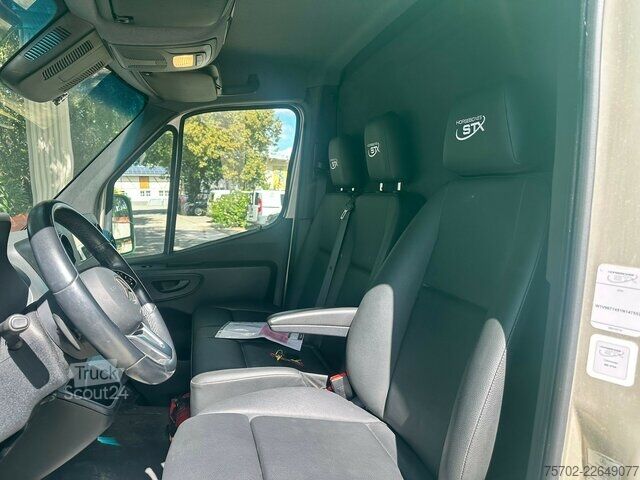 Furgon Mercedes-Benz Sprinter 319 STX 1-2 Pferde Hengsttrennung