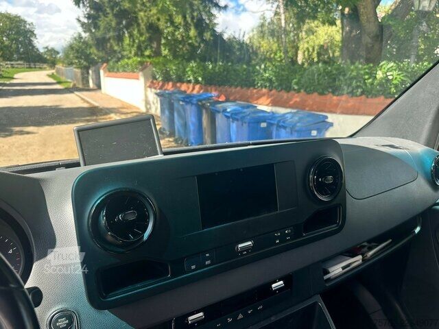 Furgon Mercedes-Benz Sprinter 319 STX 1-2 Pferde Hengsttrennung