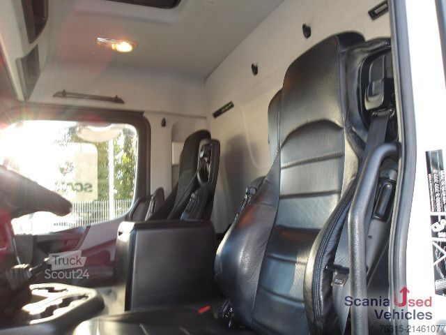 Camión de bebidas Mercedes-Benz Antos 2540 - Schwenkwandkoffer - AHK -