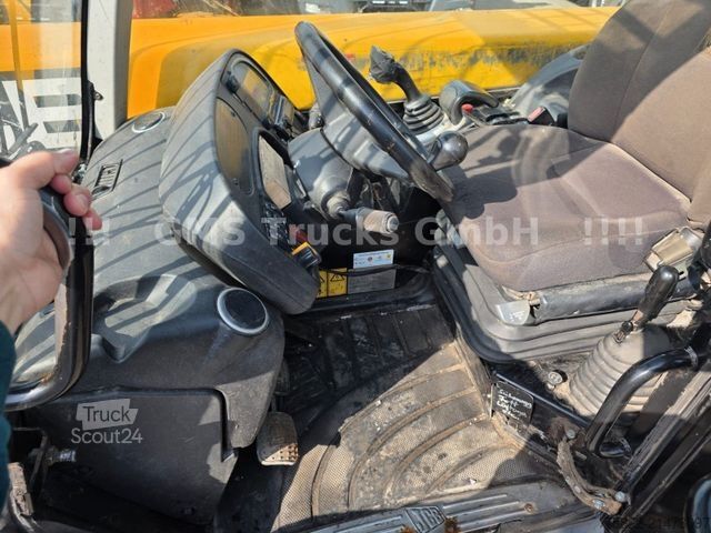 Chargeuse sur pneus JCB 550-80 WM / 4X4 / 5ton / 8m / German