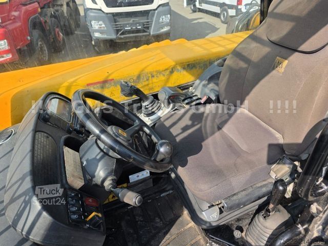 Chargeuse sur pneus JCB 550-80 WM / 4X4 / 5ton / 8m / German