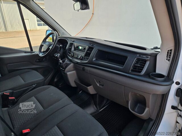 Fourgon tôlé FORD Transit Koffer Ladebordwand/AC/Tempomat
