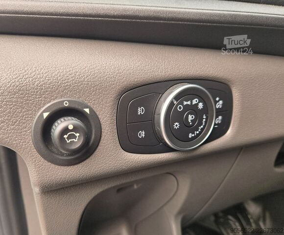 Fourgon tôlé FORD Transit Koffer Ladebordwand/AC/Tempomat