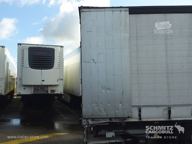 Semi-reboque aberto com lona Schmitz Cargobull Semitrailer Curtainsider Standard Hayon