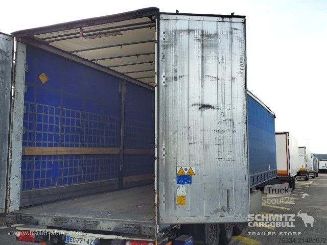 Odprta polprikolica s ponjavo Schmitz Cargobull Semitrailer Curtainsider Standard Hayon