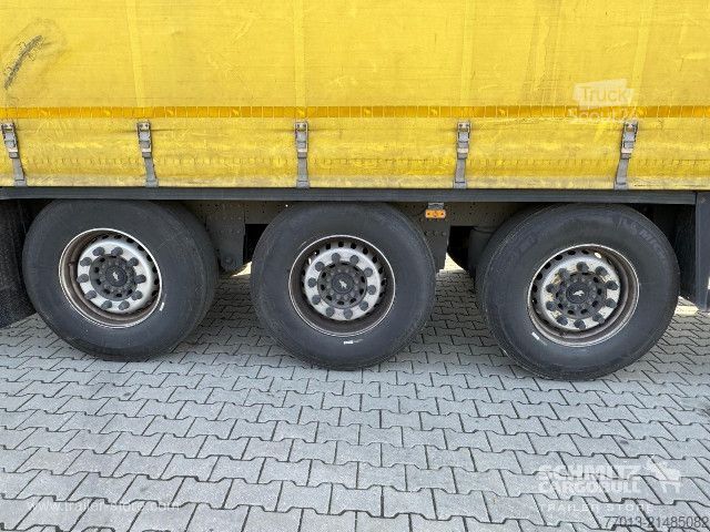 Odprta polprikolica s ponjavo Schmitz Cargobull Curtainsider Standard