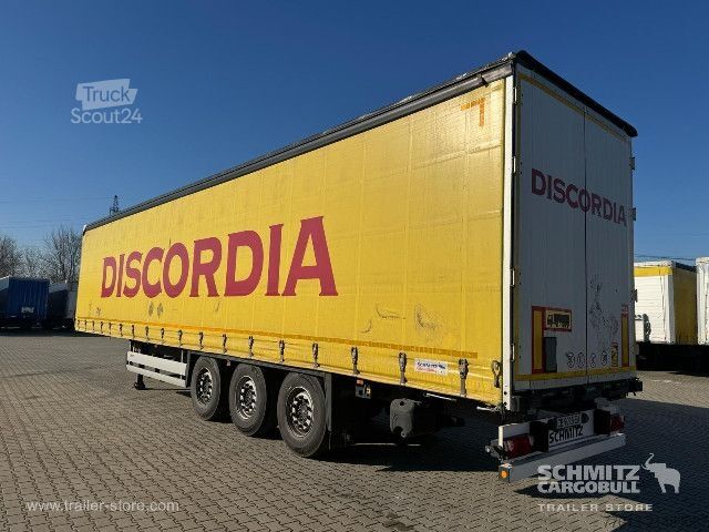 Odprta polprikolica s ponjavo Schmitz Cargobull Curtainsider Standard