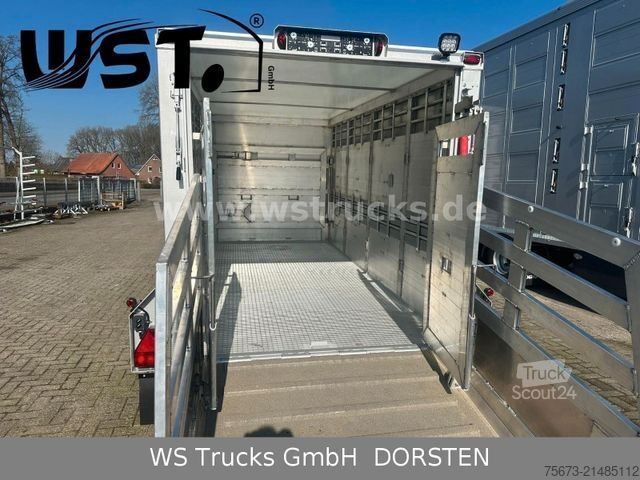 Ремарке за превоз на коне MENKE-JANZEN Menke 4,50 m 3,5 to Vollalu " Neu" Viehanhänger