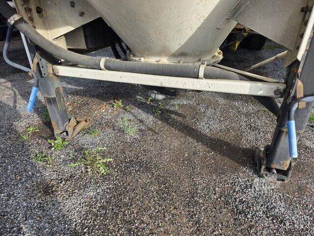 Silo yarı römork SPITZER 55 cbm 6 Kammern, 6 Dockdeckel,  ALCOA LM