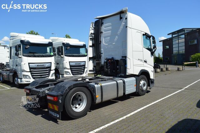 Standard SZM VOLVO FH 460 Globetrotter XL i-Save