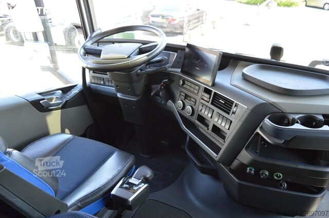 Standard SZM VOLVO FH 460 Globetrotter XL i-Save