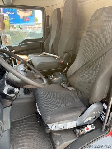 Jeřáb na nákladním automobilu MAN TGM 18.290 4x4 Kipper KRAN 14m FUNK AHK
