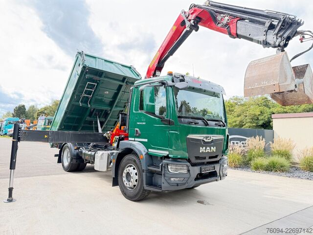Trīspusējs kravas pašizgāzējs MAN TGM 18.320 4x2 Kipper KRAN 15m FUNK AHK
