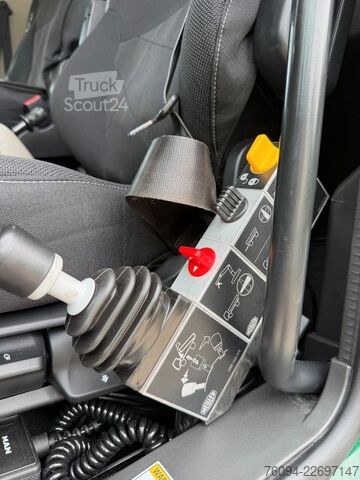 M. Rauh Pferdetransportfahrzeuge e.k M. Rauh Pferdetransportfahrzeuge e.k M. Rauh Pferdetransportfahrzeuge e.k