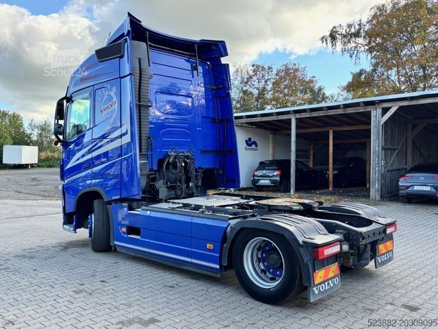Великооб’ємний тягач VOLVO FH460 MEGA*ACC*NAVI*MA*2x Tank*DUAL CLUTCH