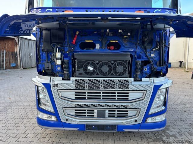 Великооб’ємний тягач VOLVO FH460 MEGA*ACC*NAVI*MA*2x Tank*DUAL CLUTCH