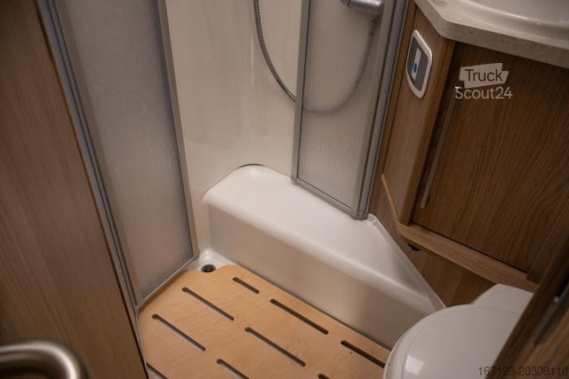 Camping-car semi-intégré LMC Cruiser V 646 G