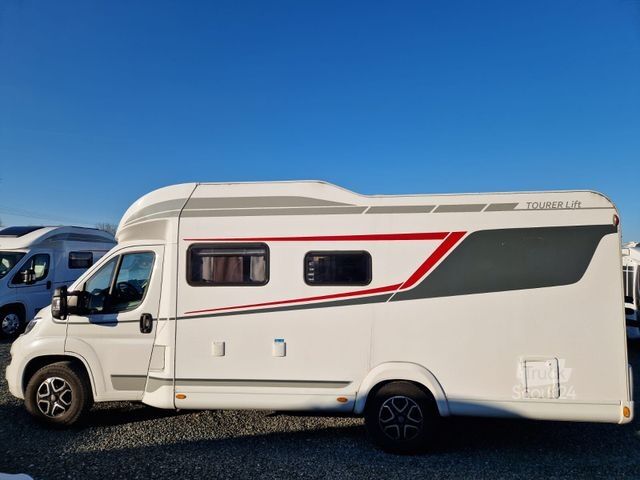 Daļēji integrēta kemperis LMC Tourer Lift H 630 Fiat