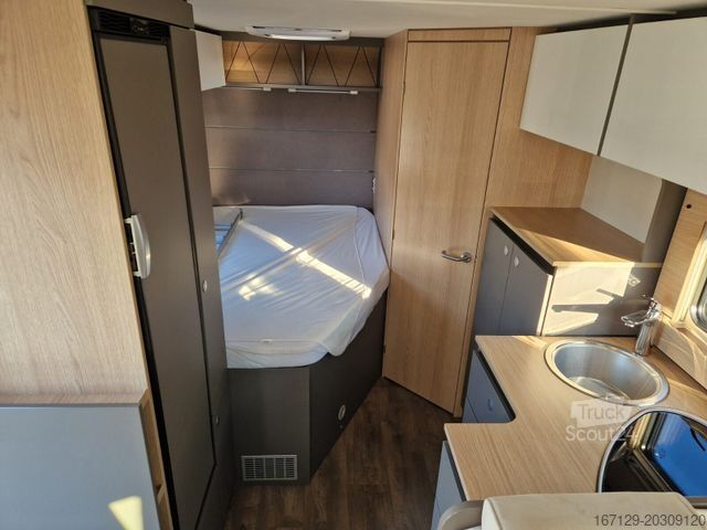 Daļēji integrēta kemperis LMC Tourer Lift H 630 Fiat