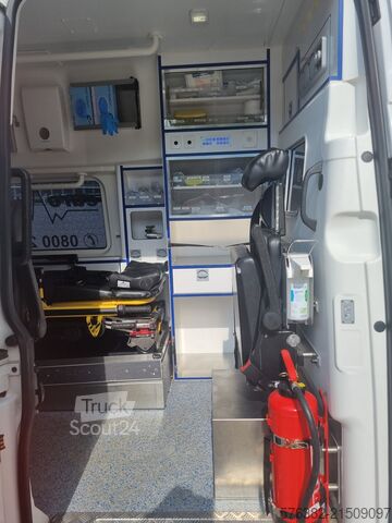 κλειστό βαν VW T6 Krankenwagen Rettungwagen