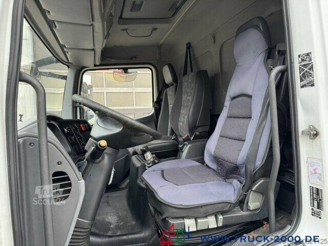 Transporter mit Koffer Mercedes-Benz Atego 816 Ladebordwand Sörensen 1.000Kg3 Sitzer