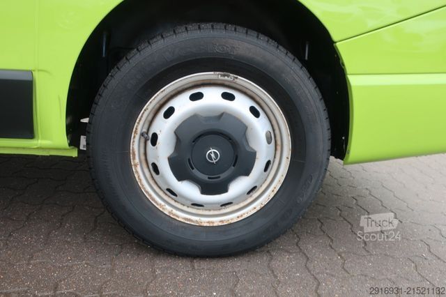Minibus OPEL Vivaro B Kombi Klima/L2H1 2,9t/9 Sitze/Nr: 295