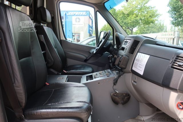 Πυροσβεστικό όχημα MERCEDES-BENZ Sprinter II 516 CDI/RTW/KTW/Klima/Automatik