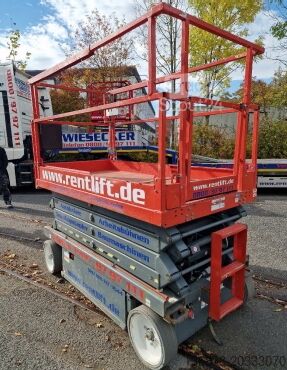 Lift cu foarfeca Skyjack SJ III 4626 Elektro 9,92 m