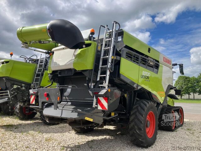 Kombajn CLAAS Lexion 8700 TT + Convio Flex 1230