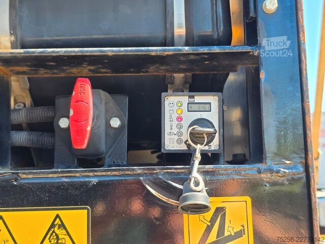 Auflieger FRUEHAUF FST4FC | Lenkachse | Mit Fernbedienung