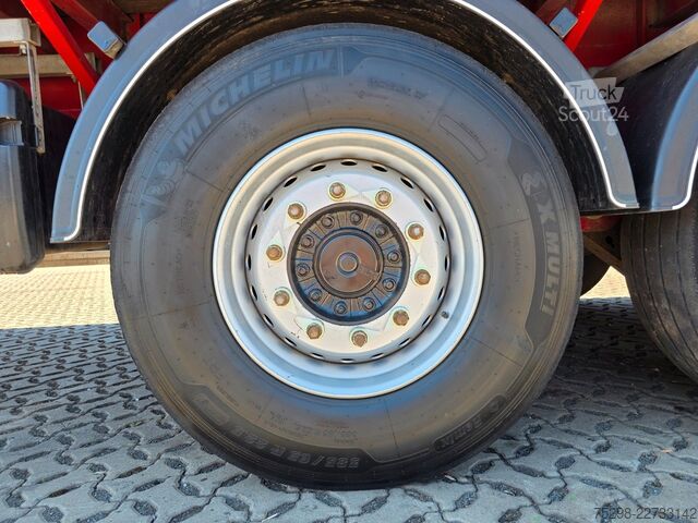 Auflieger FRUEHAUF FST4FC | Lenkachse | Mit Fernbedienung
