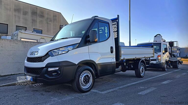 трьохсторонній самоскид-фургон Iveco Daily 35