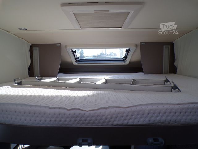 Camper semintegrato BÜRSTNER Lyseo TD 727 G Harmony-Line, Safety-Paket, Maxi