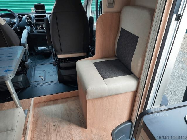 Semi-integrated camper GIOTTILINE Siena 385 Peugeot