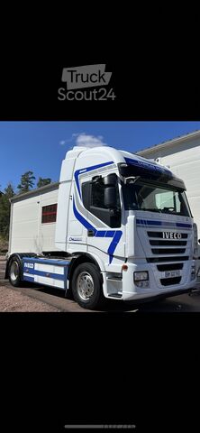 Tractora standard Iveco Stralis 500