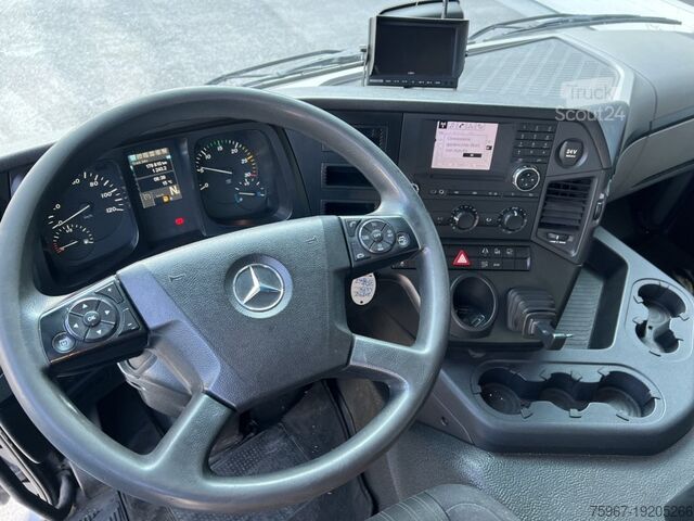 Camión plataforma con toldo Mercedes-Benz Antos 2532