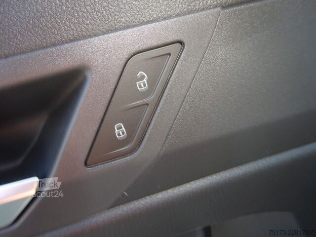 Furgão de painéis FORD Transit Connect Limited L1 Kasten Stndhzg 2xS-Tü