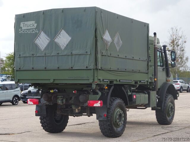 Valníkový nákladní automobil s plachtou UNIMOG U 5000 Pritsche Plane 218PS Autm. 4x4
