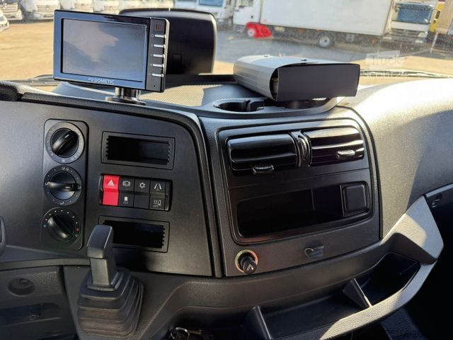 Φορτηγό κουτί (κουρμπαριστό) MERCEDES-BENZ ATEGO 1530 L Koffer 7,85 LBW 2.000 kg*E6 D*AHK